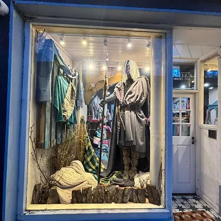 Riverside Haven In Апартаменты Ардара